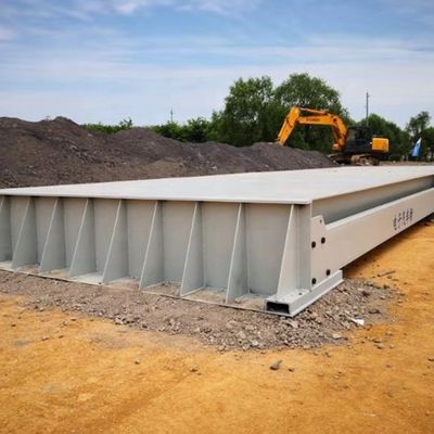Weegbrug met een capaciteit van 80 ton en een lengte van 16 m